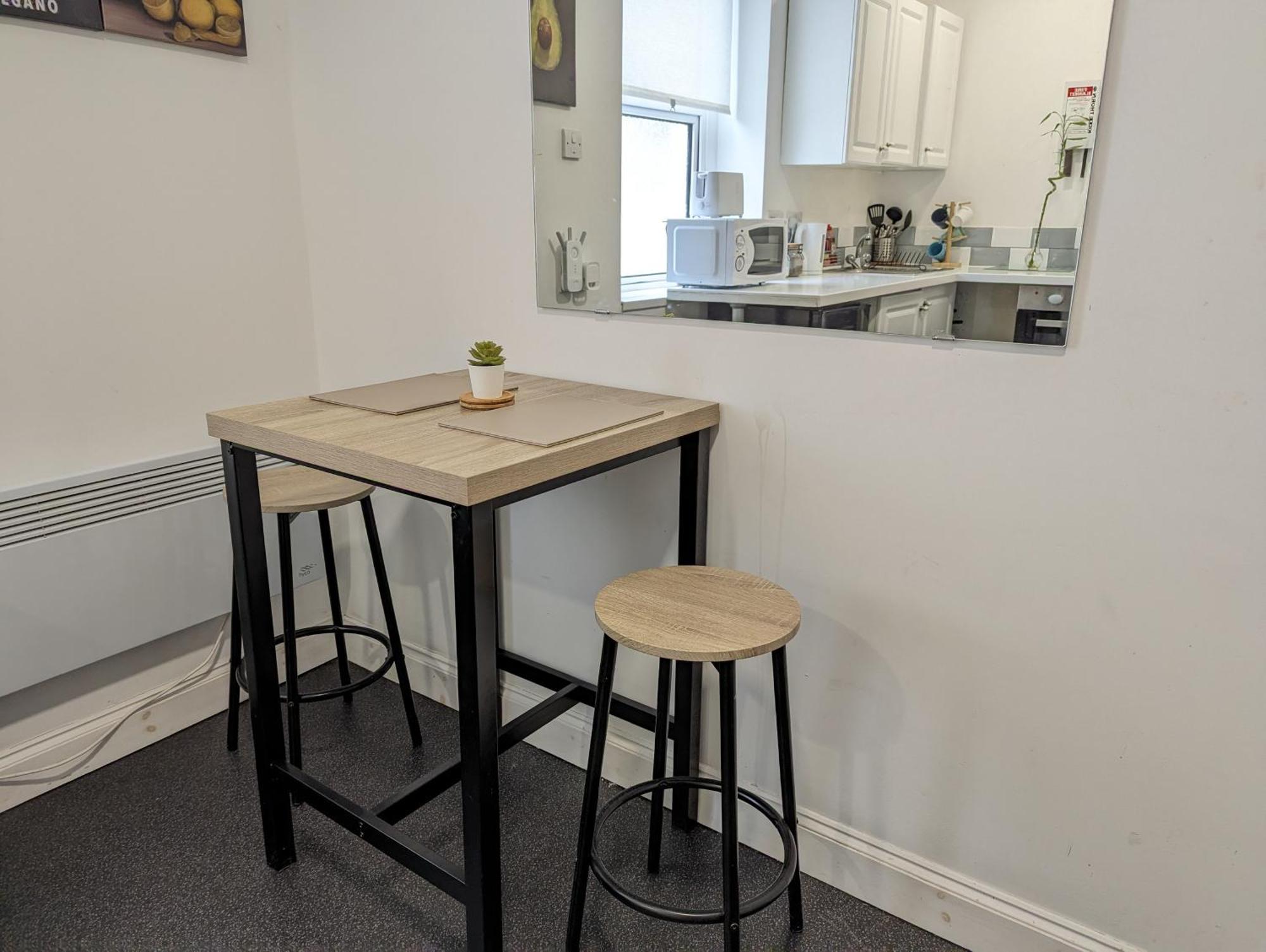 Serene 1 Bedroom Flat In Roath Cardiff Eksteriør billede