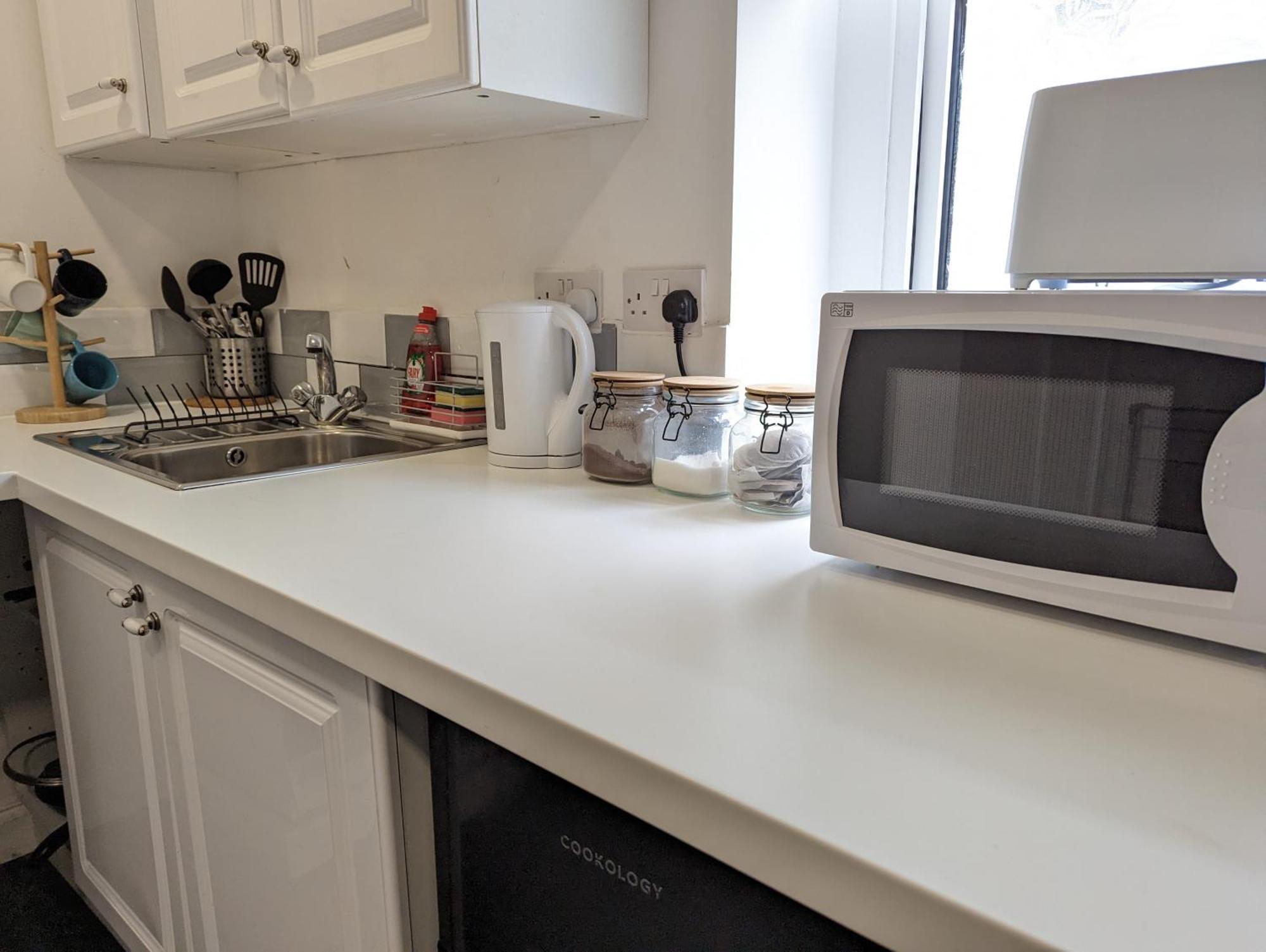 Serene 1 Bedroom Flat In Roath Cardiff Eksteriør billede