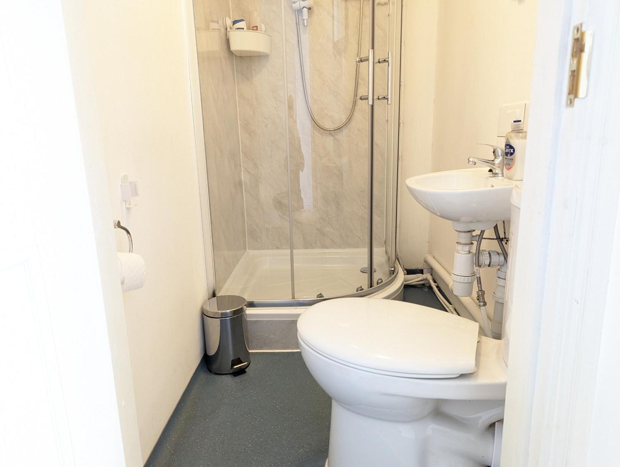 Serene 1 Bedroom Flat In Roath Cardiff Eksteriør billede