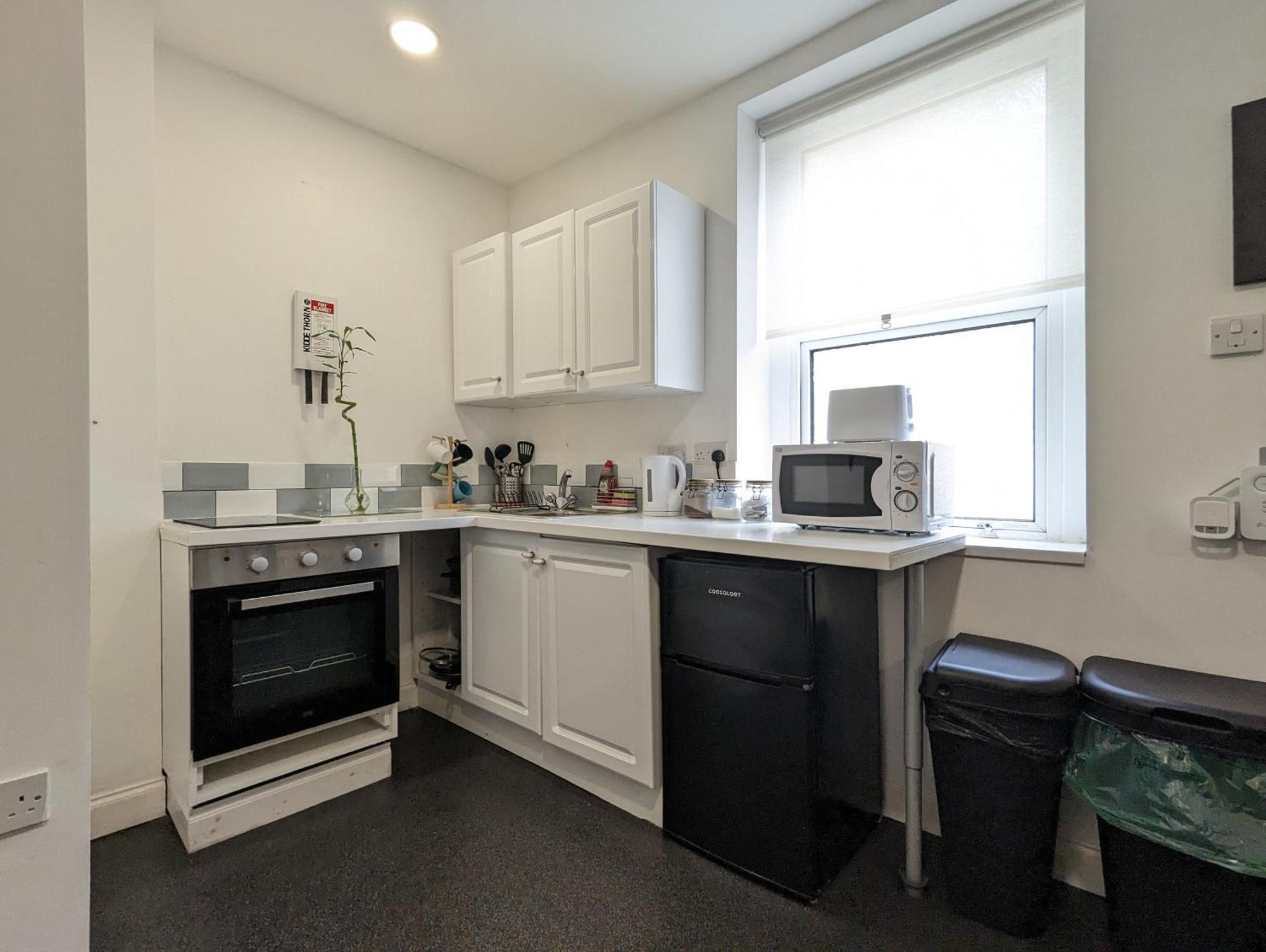 Serene 1 Bedroom Flat In Roath Cardiff Eksteriør billede